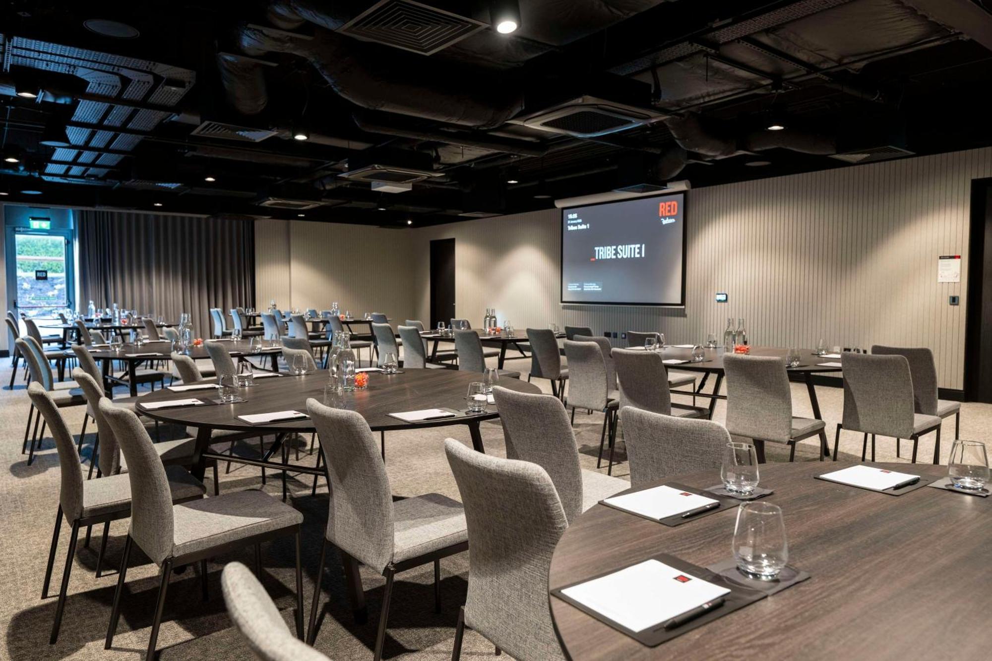 Radisson Red Galway Hotel Екстериор снимка