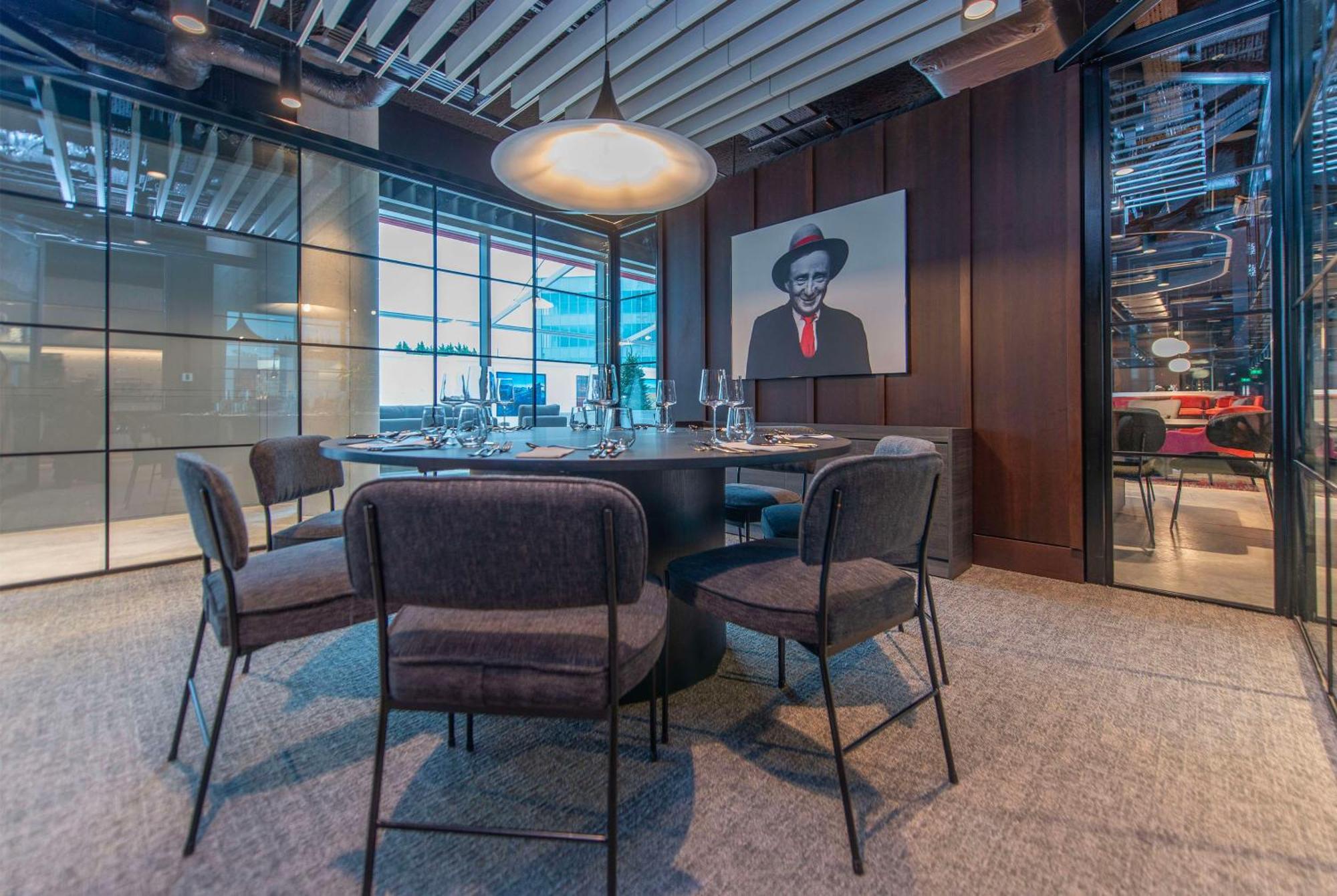Radisson Red Galway Hotel Екстериор снимка